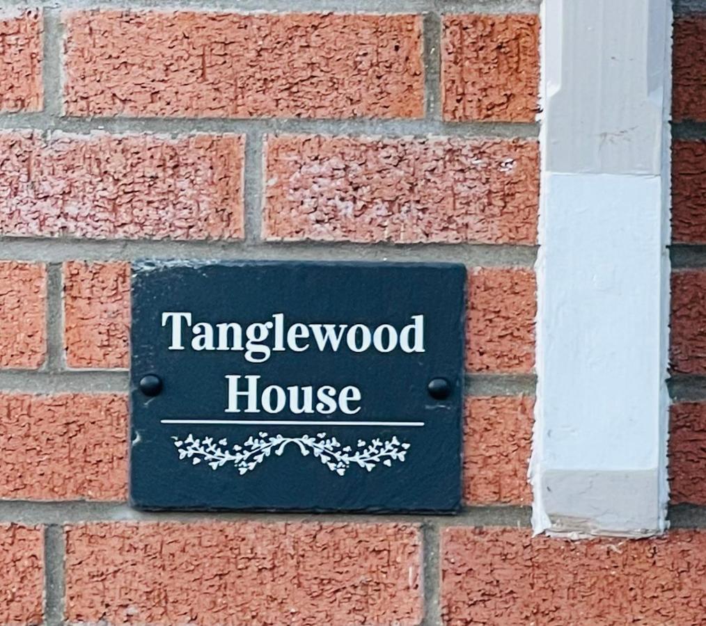 Tanglewood House Abergavenny With Private Parking Villa Luaran gambar